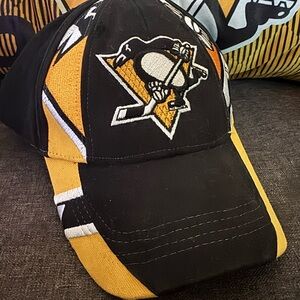 Pittsburgh Penguins Black and Gold Embroidered Cap